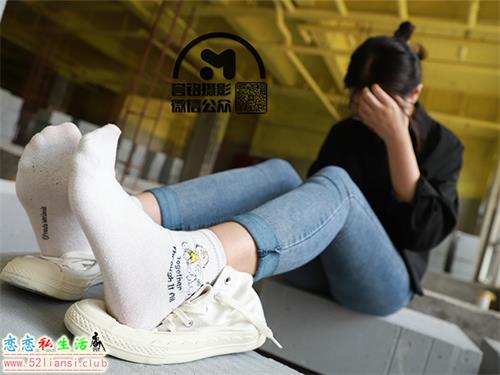 [誉铭传媒] 459期-2021-第12期挠脚(带视频)【80P+1V/1.36G】