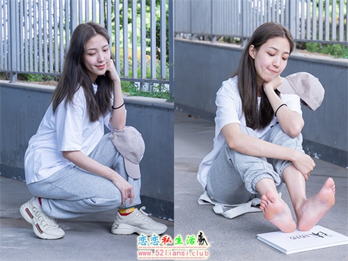 [袜啵啵] 012期 泡芙-运动鞋、白棉袜、裸足-常规加长版(带视频)【132P+1V/3.64G】