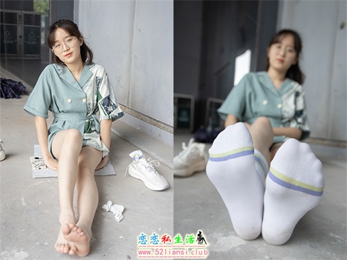 [袜啵啵] 025期 熊熊-安踏运动鞋、白色棉袜、裸足-常规加长版(带视频)【146P+1V/5.23G】