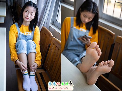 [南国足艺]19-刁钻的角度 四川妹子琳琳教室秀美脚【121P/1.57G】