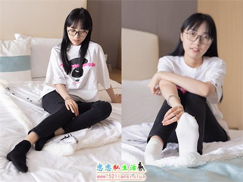 [袜啵啵] 055期 稚予-斯凯奇运动鞋、白棉袜、黑棉袜(带视频)【139P+1V/6.67G】