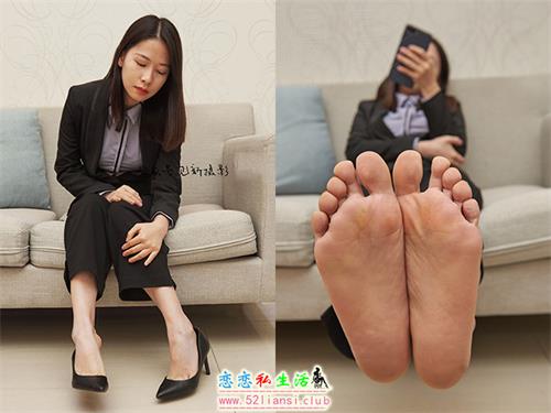 [见新摄影]NO.020-小江-白领制服裸足高跟【138P/1.62G】