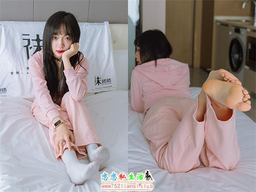 [袜啵啵] 141期 周周-运动鞋、白棉袜、裸足(带视频)【140P+1V/5.57G】