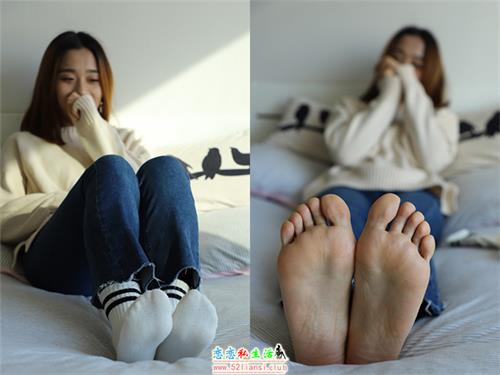 [物恋传媒] No.006 可爱的大二小姐姐来啦，黑白棉袜加丝袜哦【99P/1.07G】