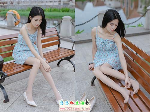 [尤蜜丝] No.049 穿搭推广展示图集 公园里的蓝色碎花裙【68P/662M】