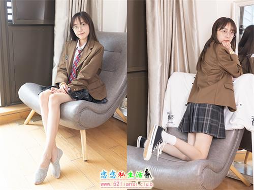 [袜啵啵] 370期 稚予-板鞋、白棉袜、灰色棉船袜(带视频)【140P+1V/5.48G】