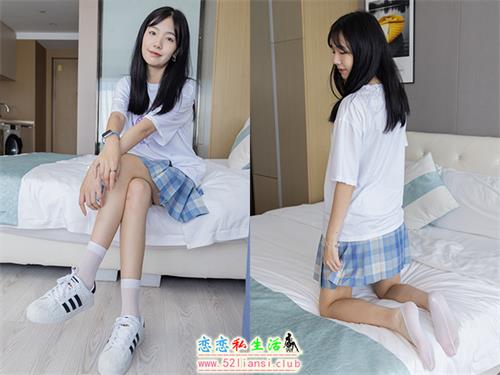 [袜啵啵] 414期 小甜豆-板鞋、帆布鞋、短白丝、船袜(带视频)【150P+1V/5.52G】