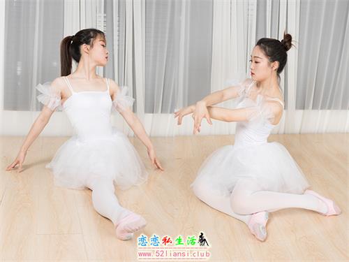 [精选资源]227-舞蹈鞋 模特[74P-223M]