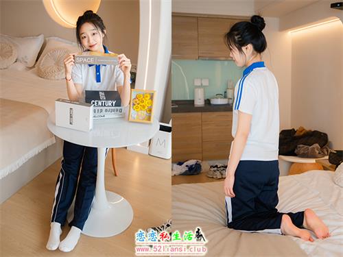 [足愉心] NO.031 奶芙（搭配：校服、帆布鞋、白色棉袜、裸足）(带视频)[110P2V-15.4G]