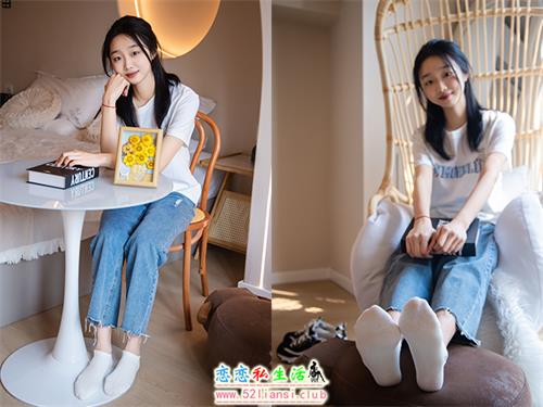 [足愉心] NO.035 奶芙（搭配：白T恤、牛仔裤、运动鞋、白色棉袜、裸足）(带视频)[115P+2V-19.2G]