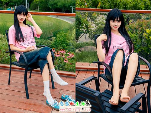 [足愉心] NO.050 阿月（搭配：粉色T恤、牛仔短裤、白棉袜、德训鞋、裸足）(带视频)[110P2V-10.7G]