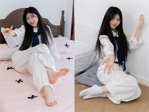 [物恋传媒] No.2662 包包-运动鞋、白棉袜、裸足[157P1V-4.25GB]