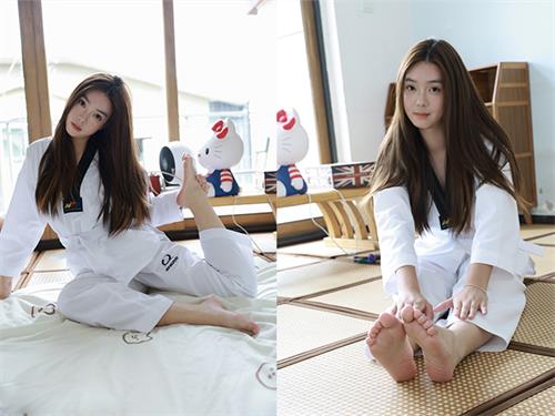 [IMZSOCK爱美足] 2025年-第49期 雨萌[90P-1.18G]