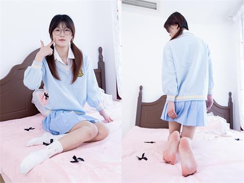 [物恋传媒] No.2737 雪芽-板鞋、白棉袜、裸足、jk制服[155P1V-3.44GB]