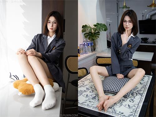 [足愉心] NO.097 小瑶（搭配：灰色制服、灰色短裙、白色棉袜、帆布鞋、裸足）[120P2V-12.2G]