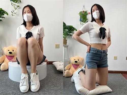 [东禾摄影]No.081 牛仔短裤小白鞋[256P1V-1.18G]
