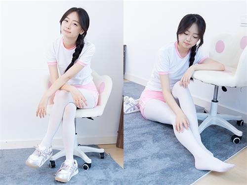 [物恋传媒] No.2835 萌萌-运动鞋、厚白丝、体操服[152P1V-3.11GB]